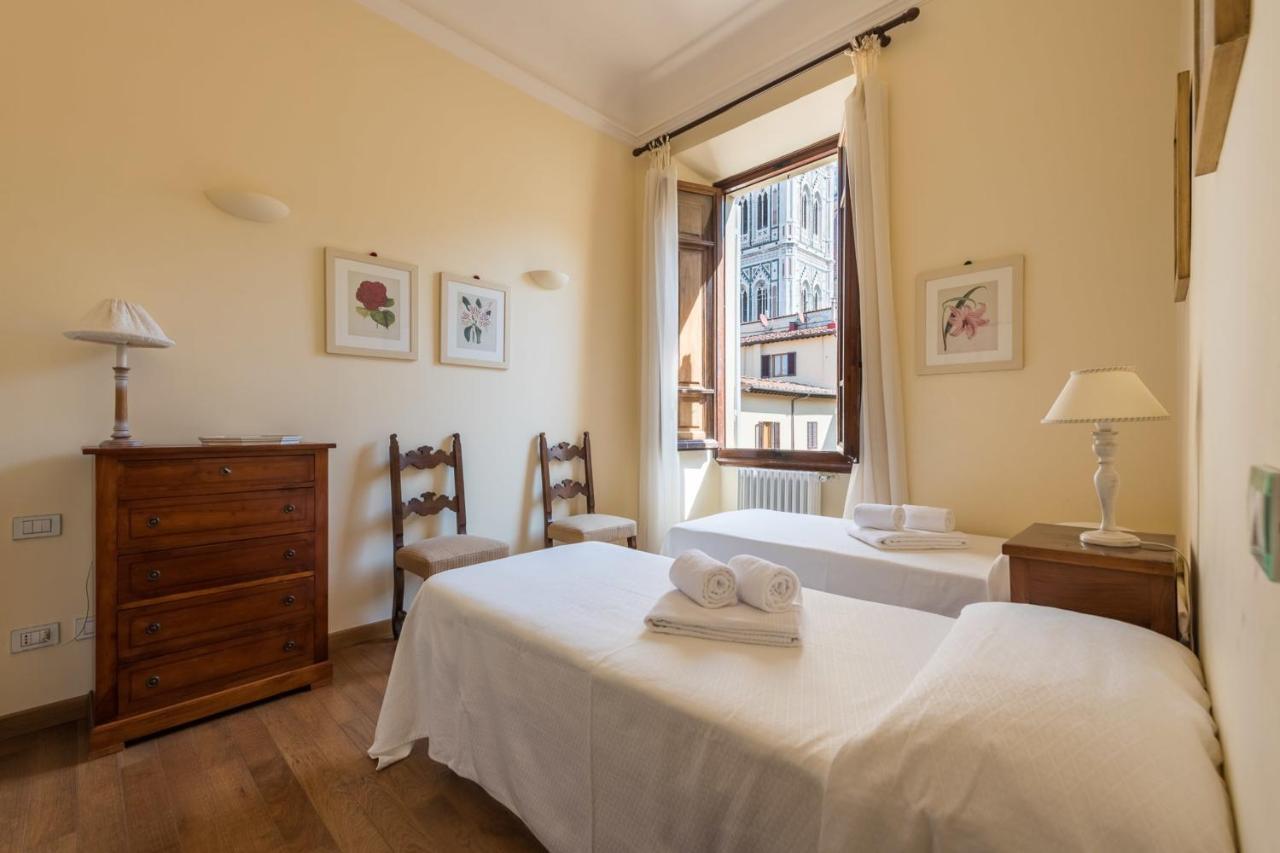Charming 2Bed Apartment Overlooking Duomo - Hosted By Sweetstay Florence Exterior photo